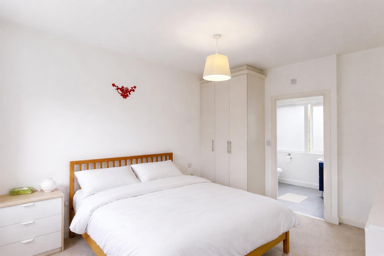 Lowery Crescent, Oxley Park, Milton Keynes